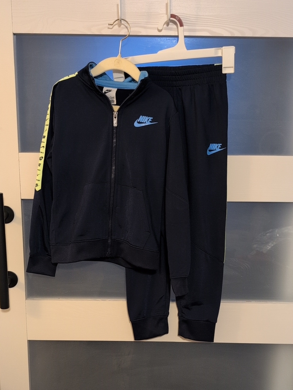 Boys Nike Sweat Set